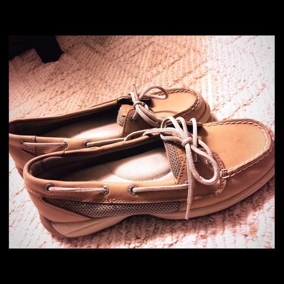 Angelfish oat sperrys price dropped!