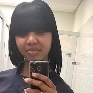 Meet your Posher, Domonique