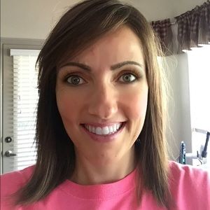 Meet your Posher, Joni