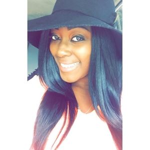 Meet your Posher, Reese