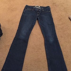 Women's hollister jeans! Great condition!