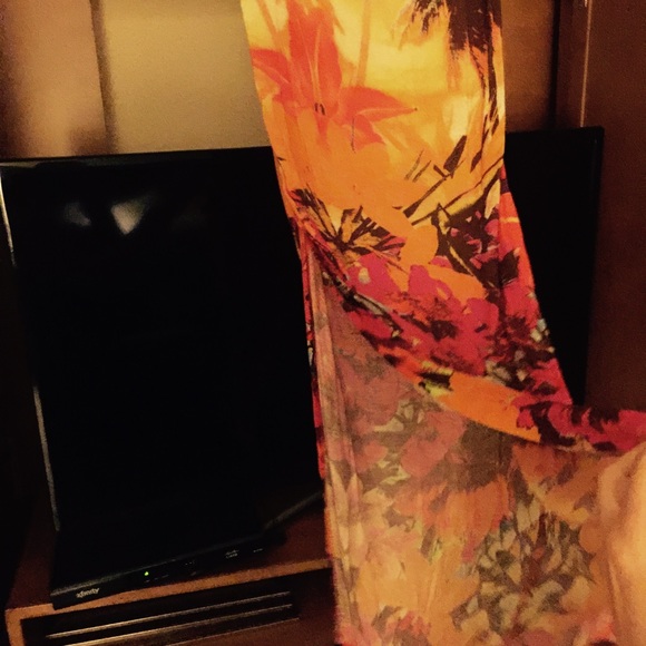 Tube top sun dress very feminine!! - Picture 2 of 3