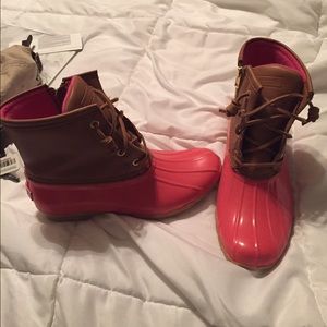 Women's Sperry duck boots