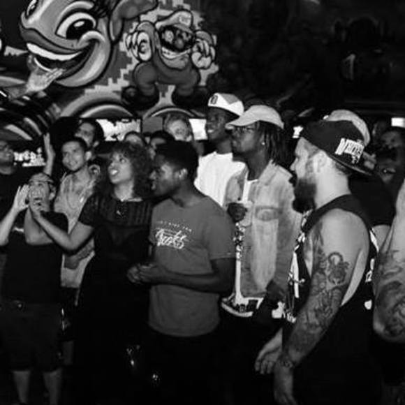 Meet your Posher, Natalie - Picture 3 of 3