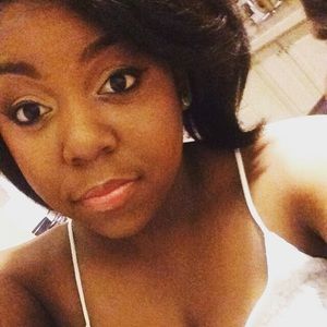 Meet your Posher, Emerald