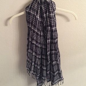 Plaid scarf