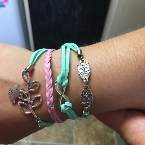 Bracelet - Picture 1 of 1