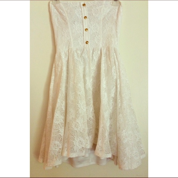 White strapless dress