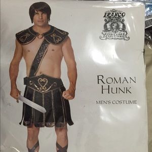 Roman Hunk mens costume. Gladiator
