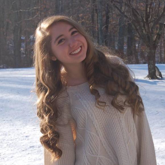 Meet your Posher, Sierra - Picture 1 of 1
