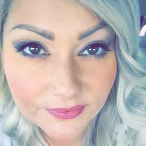 Meet your Posher, Lacey