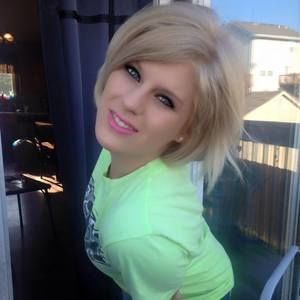 Meet your Posher, Becca