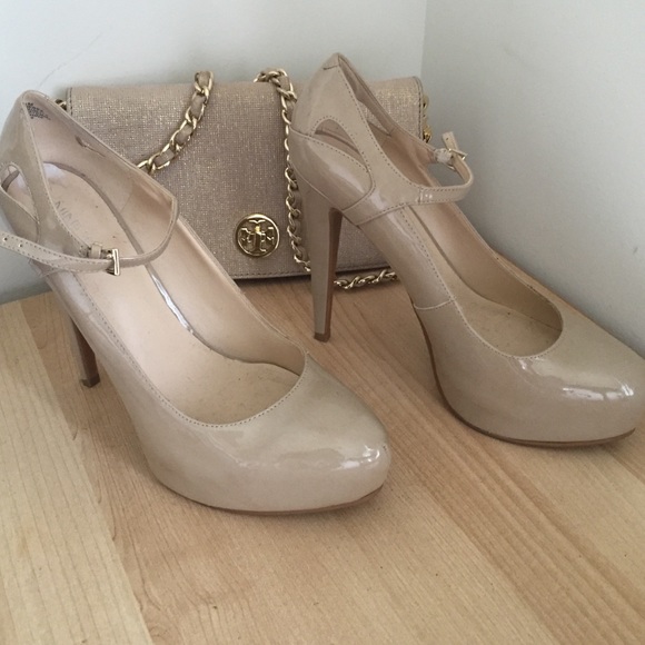 Nine West Shoes - 💛Nude Patent Leather Pumps💛