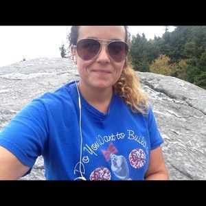 Meet your Posher, Amy