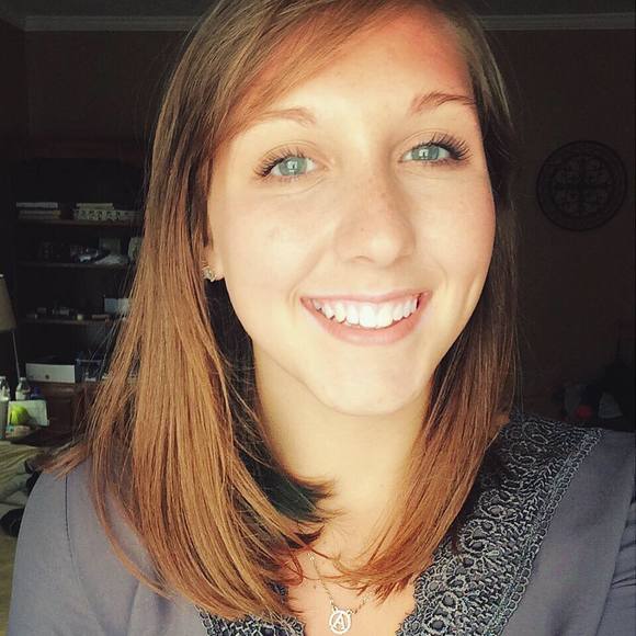 Meet your Posher, Abby