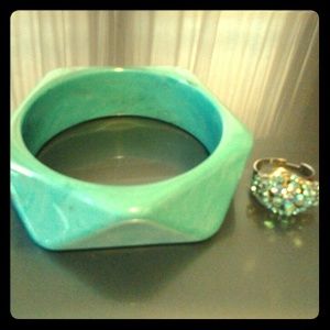 Chunky bracelet w/free ring