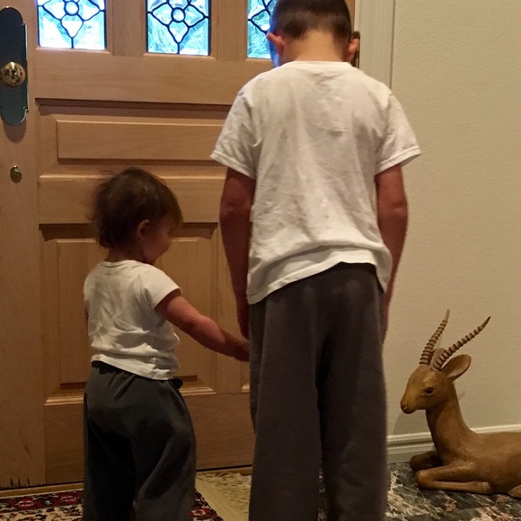 Meet your Posher, Melissa - Picture 2 of 3