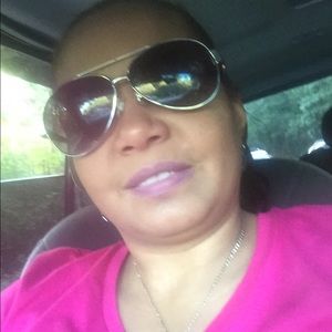 Meet your Posher, Noemi