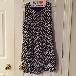 Sleeveless blue and white heart dress
