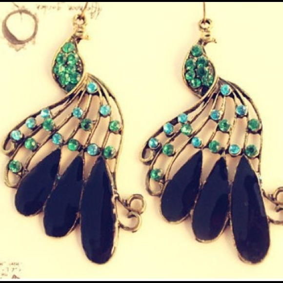 Jewelry - NEW Peacock Earrings