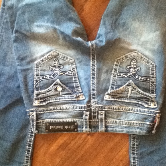 Size 28 Flare Rock Revivals - Picture 3 of 3