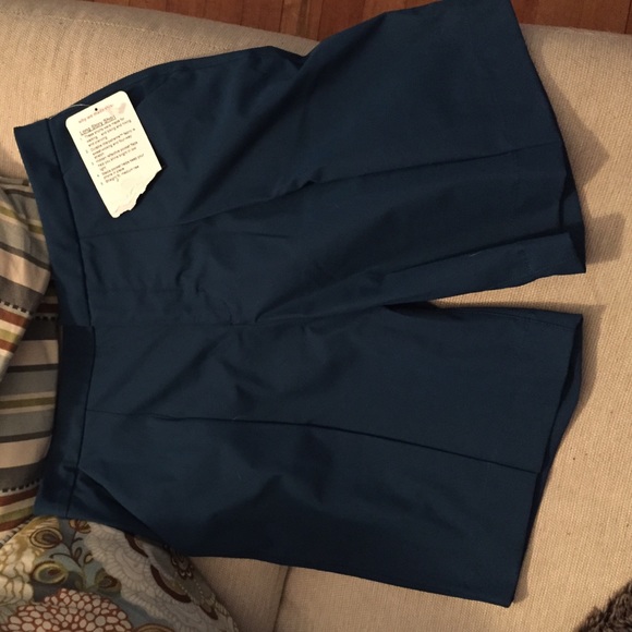 Lulu lemon never worn, Long Story Shorts size 8