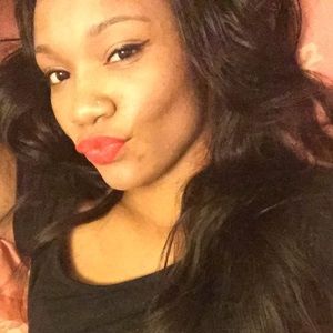 Meet your Posher, Shanetris