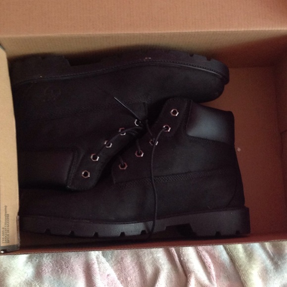 Black timberland