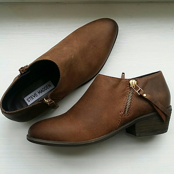 Steve Madden 'Rosaaa' Bootie Sz 6.5 Cognac