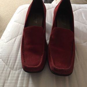 Aerosols suede shoes