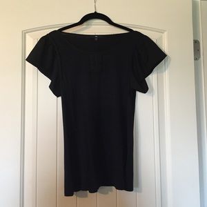 GAP black shirt