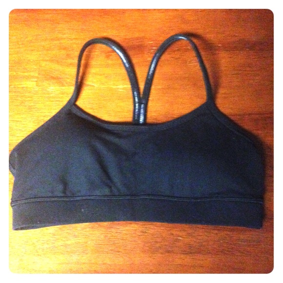 Lululemon Flow Y Sports Bra size 4