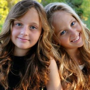 Meet your Posher, Elise