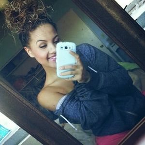 Meet your Posher, Brianna