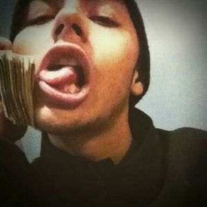 Meet your Posher, Eduardo