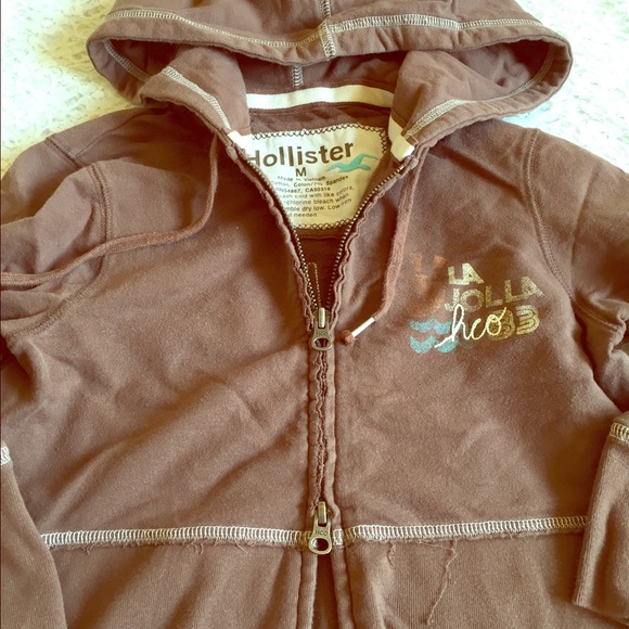 Crop Hollister zip