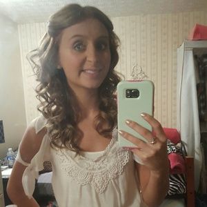 Meet your Posher, Ashley