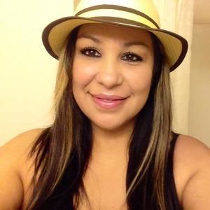 Meet your Posher, Nora