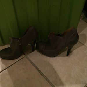 Greg Nine West ankle boots