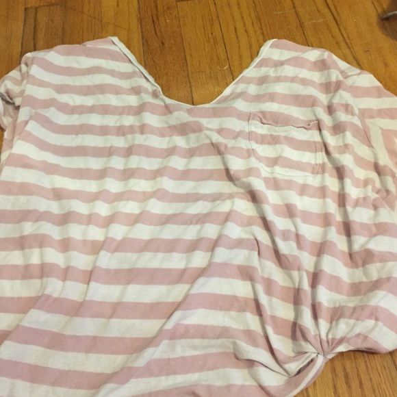 Tied pocket tee