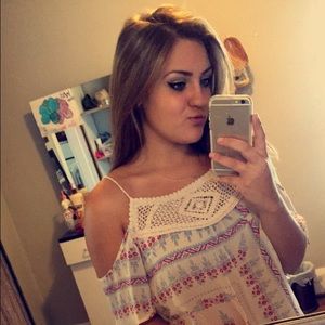 Meet your Posher, Brooke