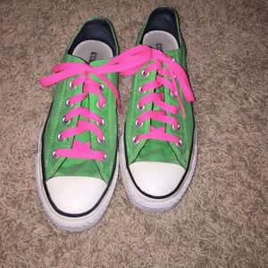 green converse
