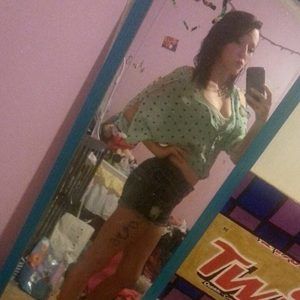 Meet your Posher, Emily