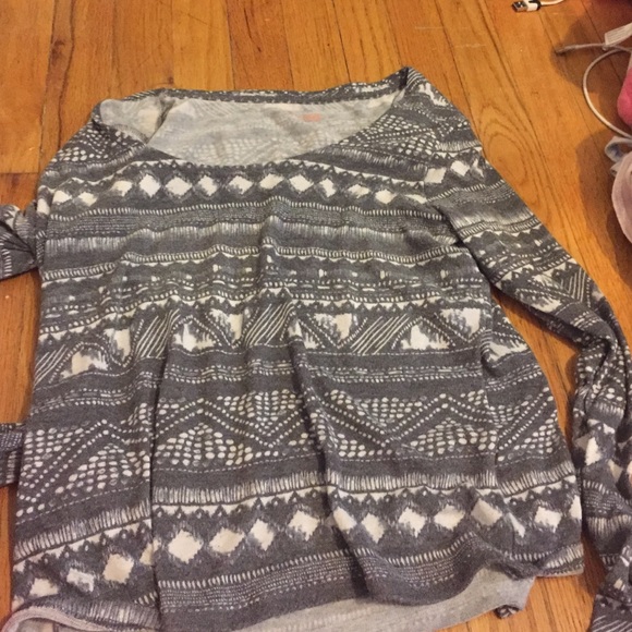 Long sleeve tee
