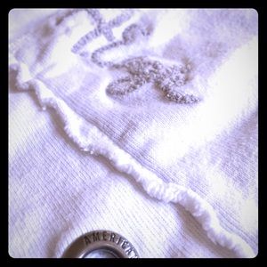 White American Eagle hoodie