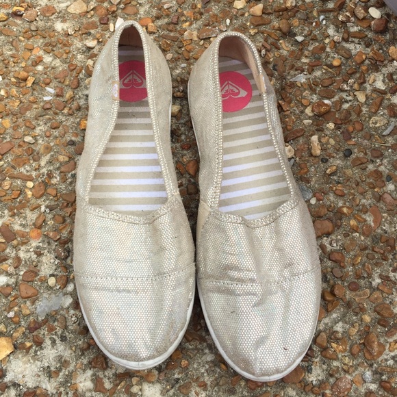 Gold sparkle Roxy shoes