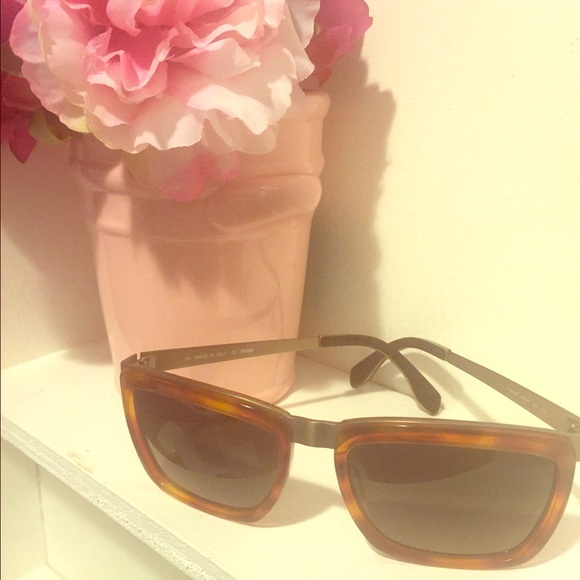 Authentic Fendi Sunglasses 5188