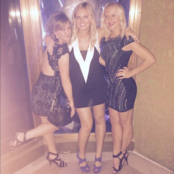 Meet your Posher, McKenzie - Picture 2 of 4