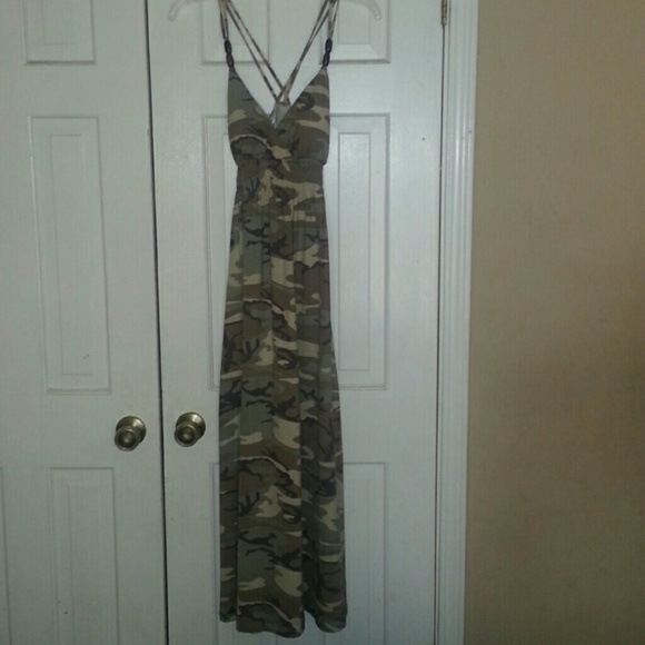 **CUTE MAXI DRESS**