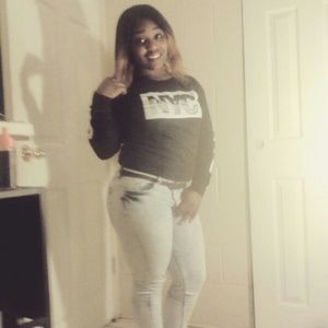 Meet your Posher, Daniela